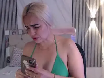 Chaturbate Watch Live Sex Cams of julieta__fox_