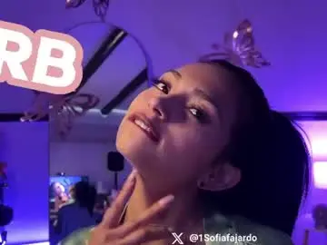 Chaturbate Free Porn Cam of sweet_littleee