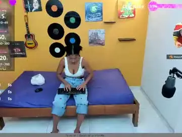 Chaturbate Best live sex cam show of meisevil77