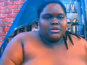 Chaturbate Live Sex Cam of ebonyhotbuns4u2luv