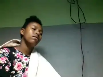 Chaturbate Live Sex Cam of mbotycia