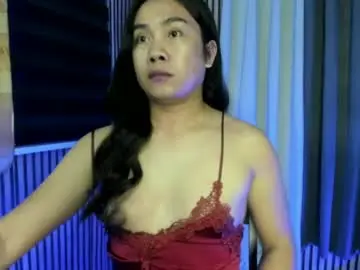 Chaturbate Live Sex Cam of ladyfox_95