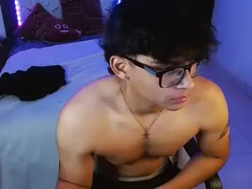 Chaturbate Best live sex cam show of mr_yisuz