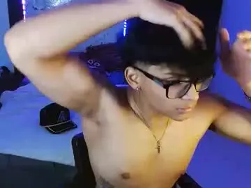 Chaturbate Adult Video Chat of mr_yisuz
