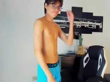 Chaturbate Free Porn Cam of ryan_bronw