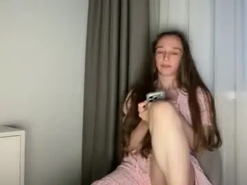 Chaturbate Live Sex Cam of shy_schoolgirl_