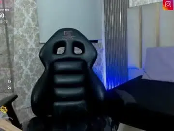 Chaturbate Live Sex Cam of brac_tay