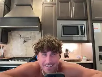 Chaturbate Live Sex Cam of hungkingg22