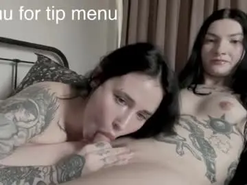 Chaturbate Sex Cam of elyseeve333