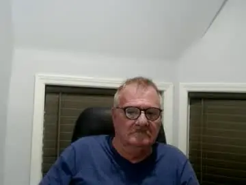 Chaturbate Free Porn Cam of oldguybigd