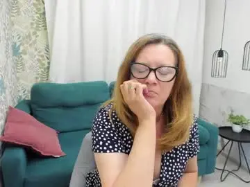 Chaturbate Free Live Porn of lea_fruit