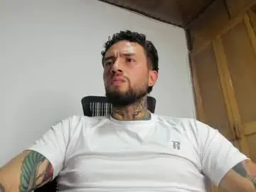 Chaturbate Live Sex Cam of master_steven_01