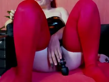 Chaturbate Live Sex of milf_sikiu
