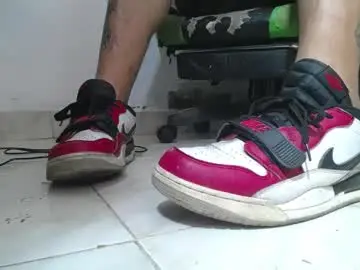 Chaturbate Adult Webcam of srfindomfeet_