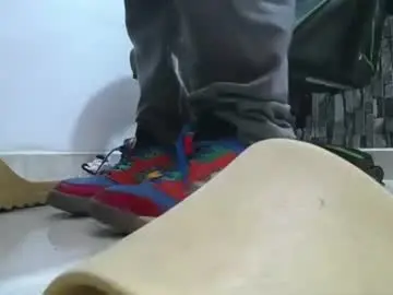 Chaturbate Adult Webcam of srfindomfeet_