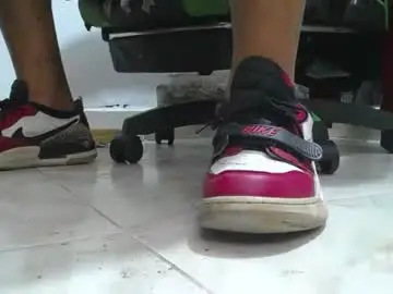 Chaturbate Sex Cam of srfindomfeet_