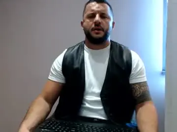 Chaturbate Live Sex Cam of cute_johny01