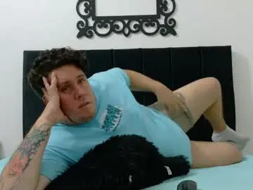Chaturbate Adult Video Chat of pinkqueen23