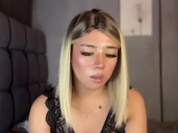 Chaturbate Nude Webcam of trexie_fucks15