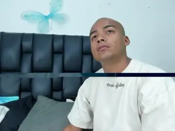 Chaturbate Adult Webcam of applehot_lr