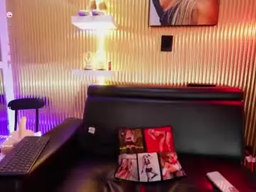 Chaturbate Watch Live Sex Cams of aliceglamour