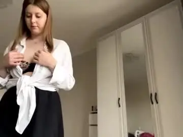 Chaturbate Live Sex Cam of dionnastemple