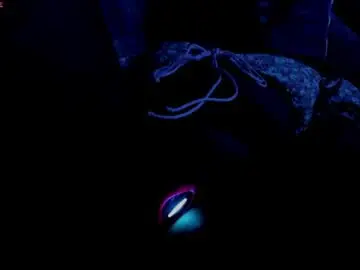 Chaturbate Sex Chat of isabellabroms21