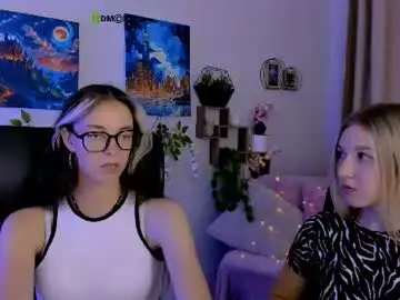 Chaturbate Watch Live Sex Cams of astra_boom