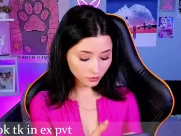 Chaturbate Live Sex Cam of redmidnight_