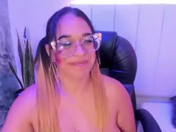 Chaturbate Live Sex Cam of mhonikbelucci