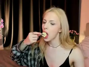 Chaturbate Live Sex Cam of tiffany_king
