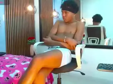 Chaturbate Adult Webcams of chrisshottx