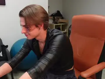Chaturbate Live Sex Cam of thomas_brons