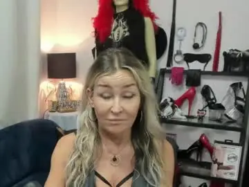 Chaturbate Adult Video Chat of crystalxohotty