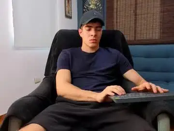 Chaturbate Sex Chat of ethangreey1