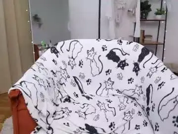 Chaturbate Live Sex Cam of glossybabe_