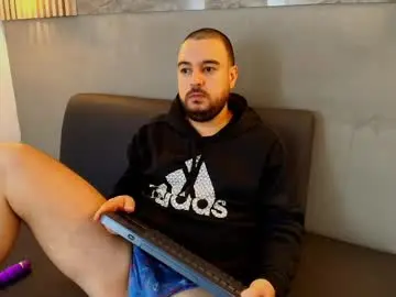Chaturbate Free Live Porn of harry_smiht