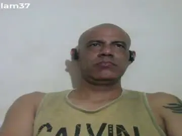 Chaturbate Free Porn Cam of retlam37