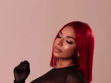 Chaturbate Best live sex cam show of emmily_savage
