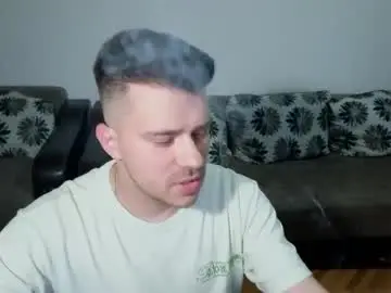 Chaturbate Live Sex Cam of johnnylove21