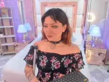 Chaturbate Nude Webcam of goldentemptation_