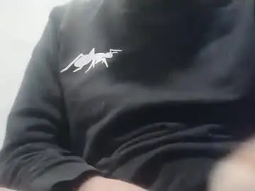 Chaturbate Live Sex Cam of uncutcharly91