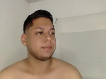 Chaturbate Best live sex cam show of akon_2
