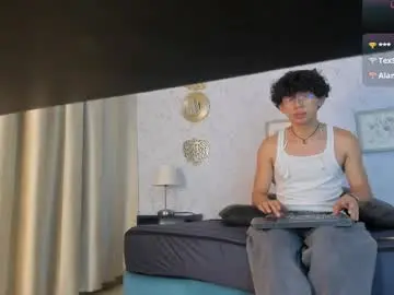 Chaturbate Watch Live Sex Cams of lyan_twink