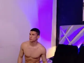 Chaturbate Live Sex Cam of apolo_warrior