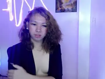 Chaturbate Live Sex Cam of callme_shantal