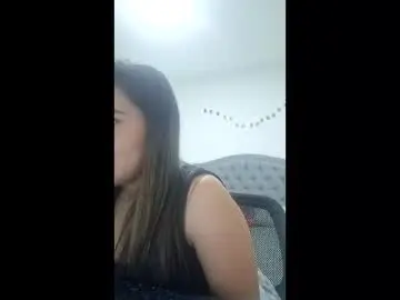 Chaturbate Free Porn Cam of arielrose1022