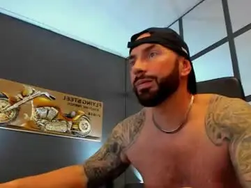 Chaturbate Live Sex Cam of arongrant