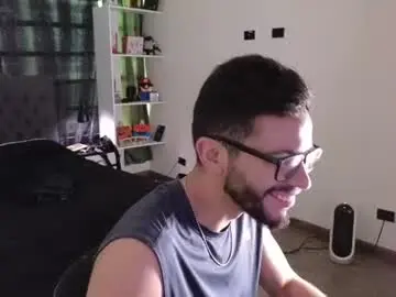 Chaturbate Best live sex cam show of phantom_bigger1