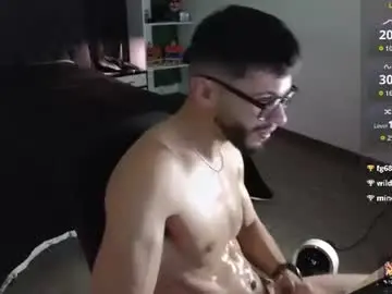 Chaturbate Nude Webcam of phantom_bigger1